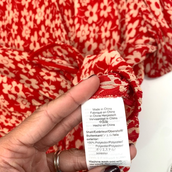 Madewell Women's Crinkled Button-Back Tie Tee in Full Bloom Red Size M - Picture 5 of 7